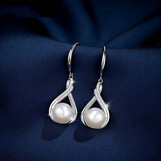 Pearl White Gold plated earring